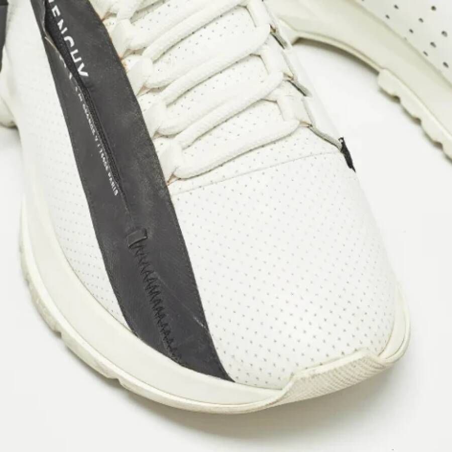 Givenchy Pre-owned Leather sneakers White Heren