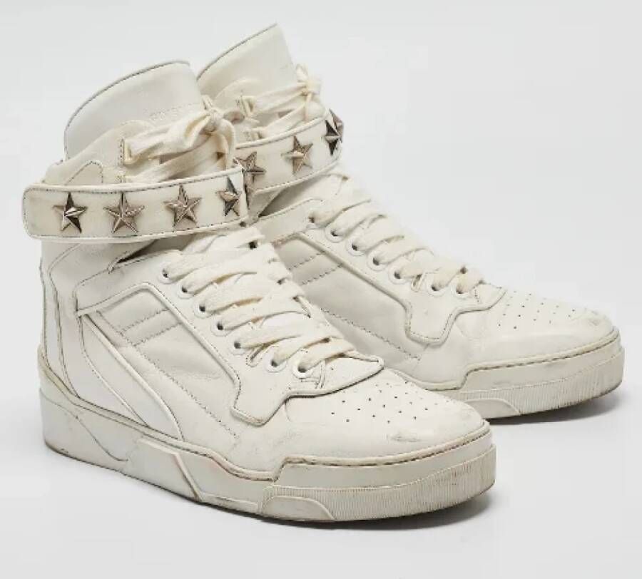 Givenchy Pre-owned Leather sneakers White Heren