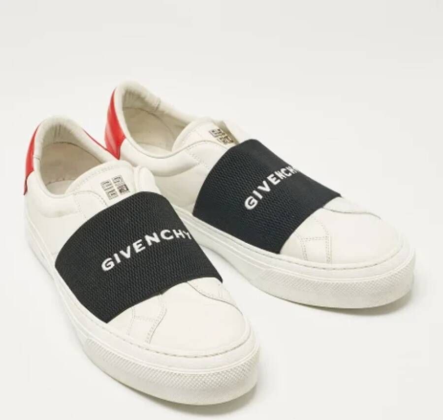 Givenchy Pre-owned Leather sneakers White Heren