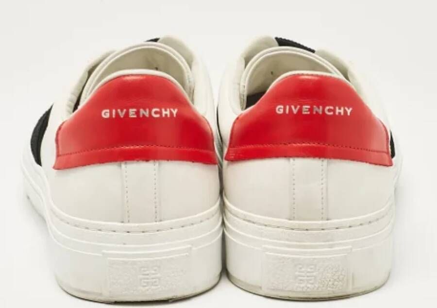 Givenchy Pre-owned Leather sneakers White Heren