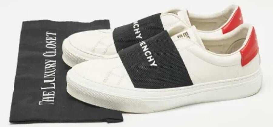 Givenchy Pre-owned Leather sneakers White Heren