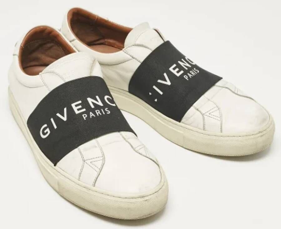 Givenchy Pre-owned Leather sneakers White Heren