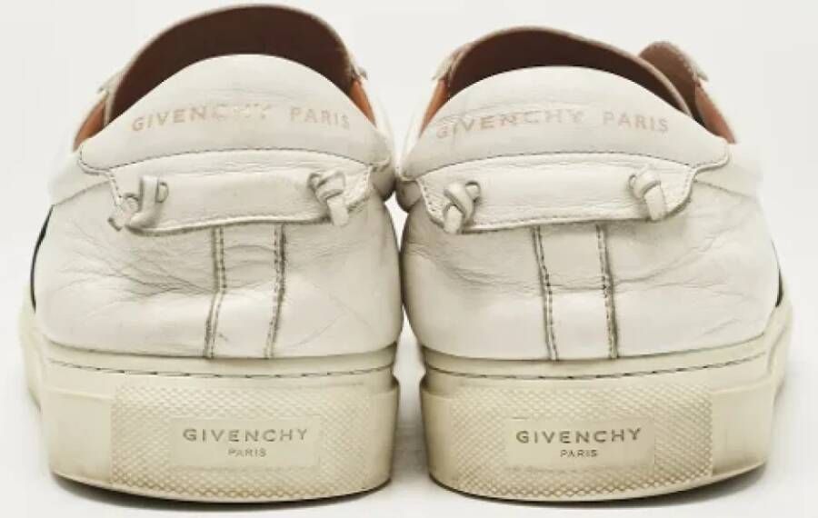 Givenchy Pre-owned Leather sneakers White Heren