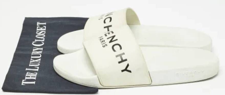 Givenchy Pre-owned Rubber flats White Heren