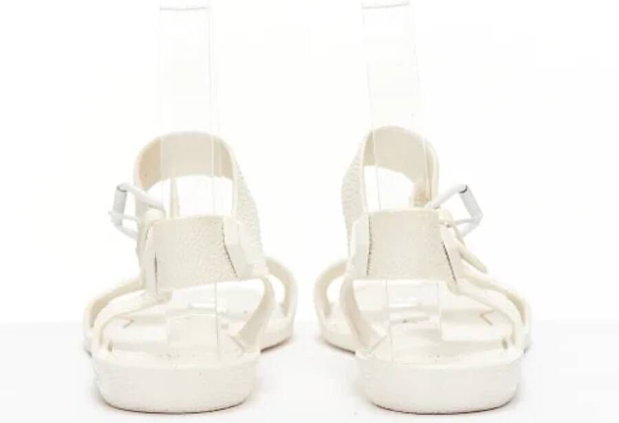 Givenchy Pre-owned Rubber sandals White Dames