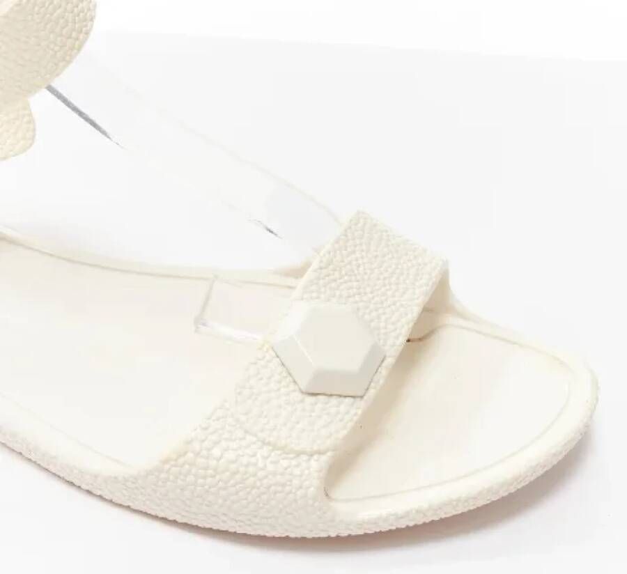 Givenchy Pre-owned Rubber sandals White Dames