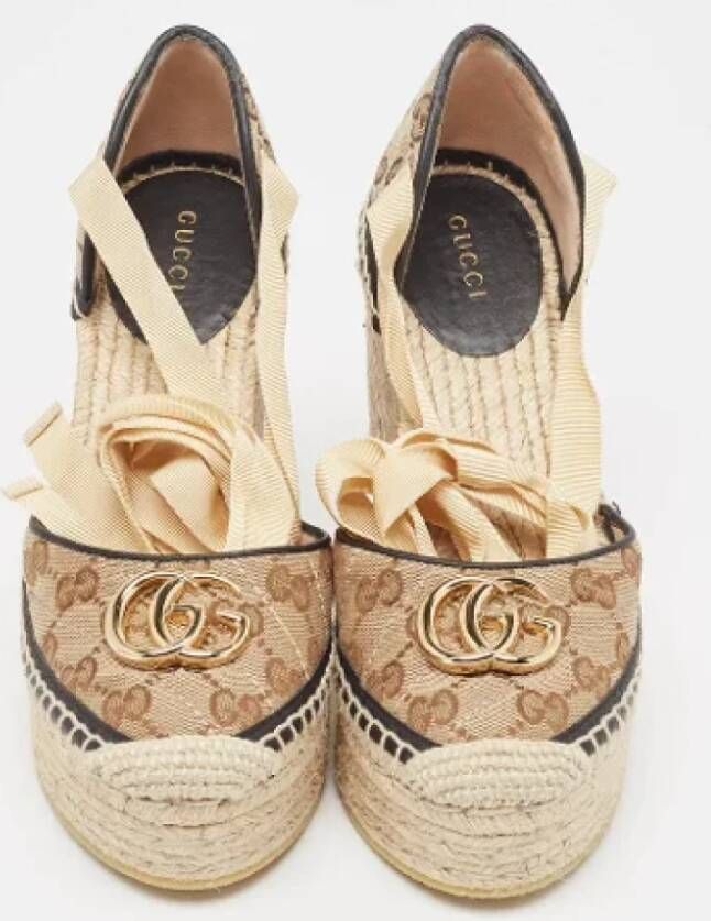 Gucci Vintage Pre-owned Canvas sandals Beige Dames