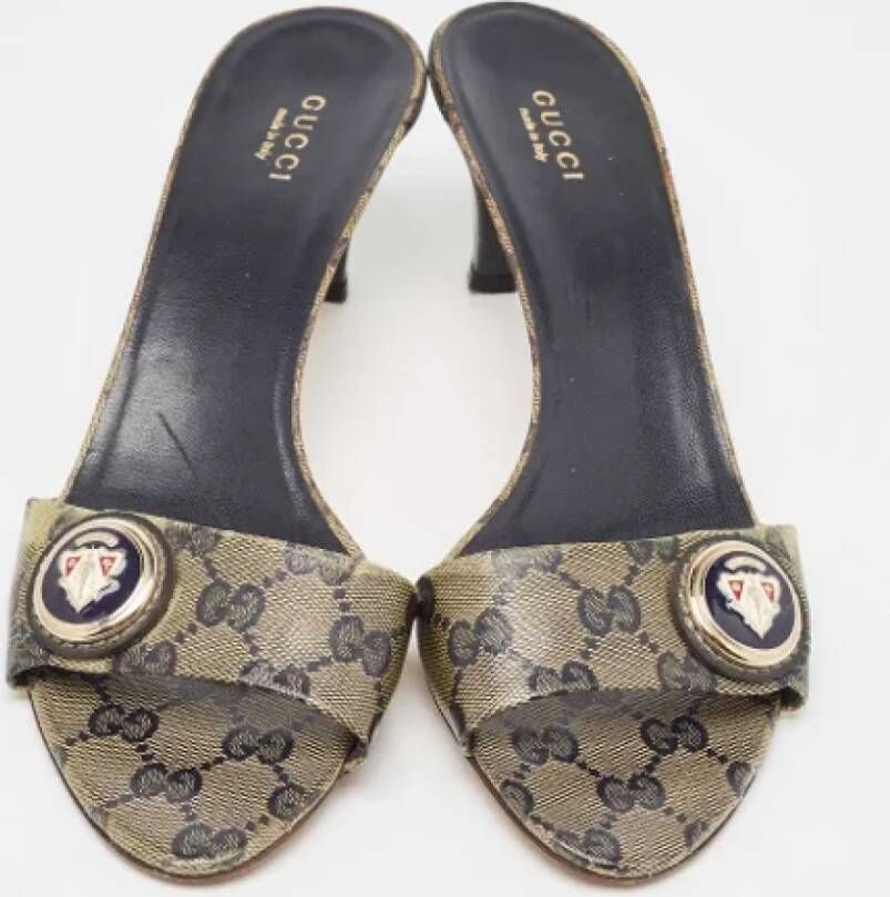 Gucci Vintage Pre-owned Coated canvas sandals Brown Dames