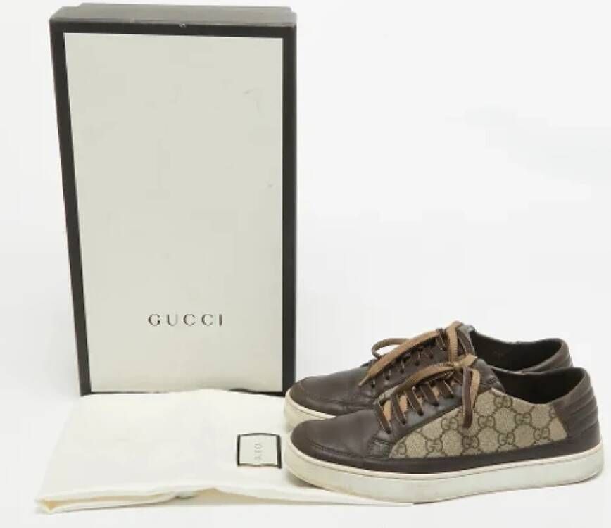 Gucci Vintage Pre-owned Coated canvas sneakers Beige Heren