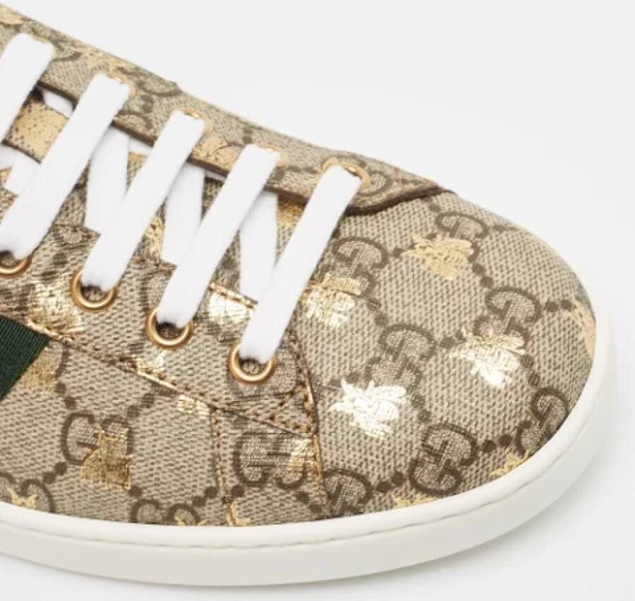 Gucci Vintage Pre-owned Coated canvas sneakers Beige Heren