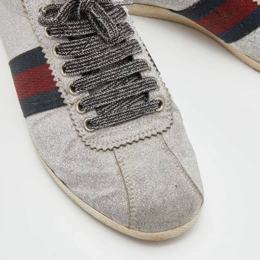 Gucci Vintage Pre-owned Fabric sneakers Gray Dames