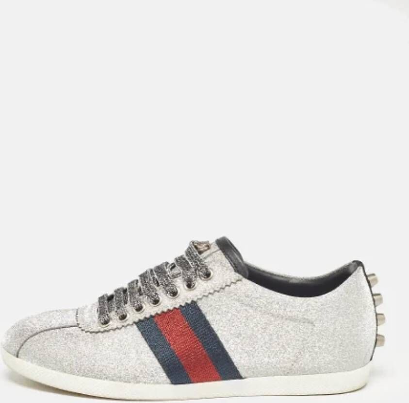 Gucci Vintage Pre-owned Fabric sneakers Gray Dames