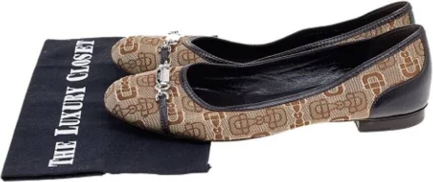 Gucci Vintage Pre-owned Leather flats Beige Dames