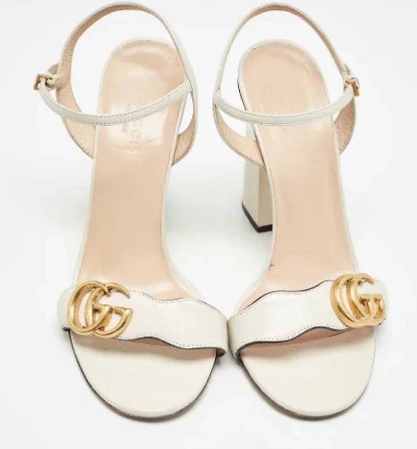 Gucci Vintage Pre-owned Leather sandals Beige Dames