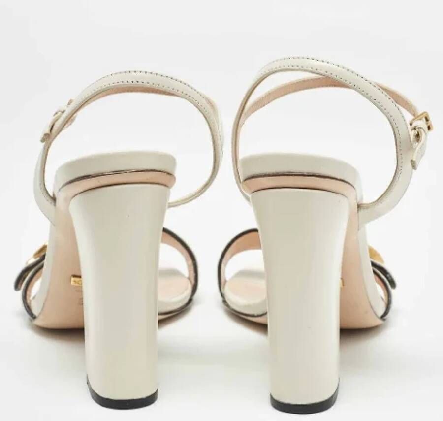 Gucci Vintage Pre-owned Leather sandals Beige Dames