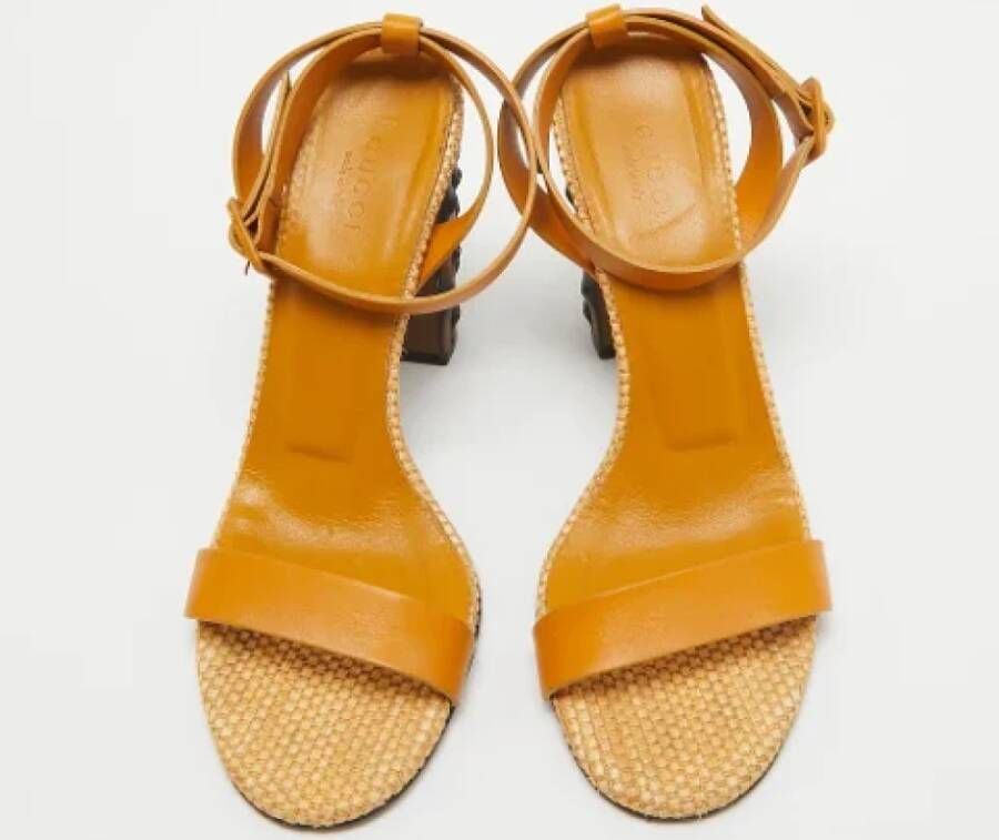 Gucci Vintage Pre-owned Leather sandals Yellow Dames