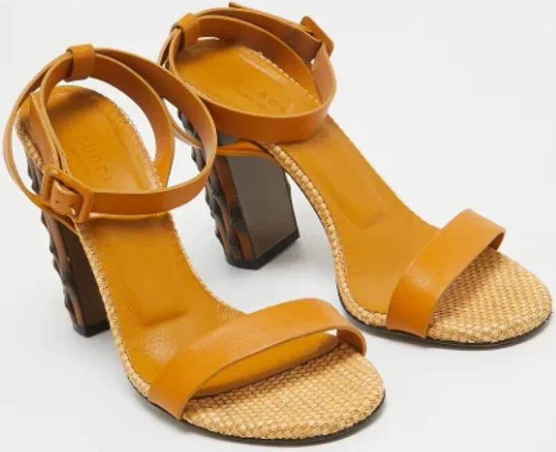 Gucci Vintage Pre-owned Leather sandals Yellow Dames