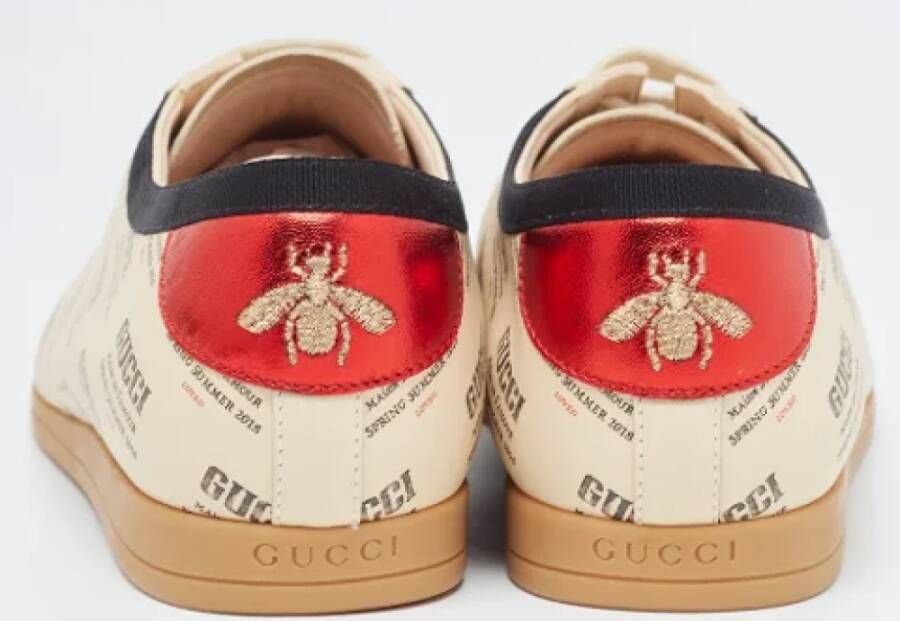 Gucci Vintage Pre-owned Leather sneakers Beige Dames