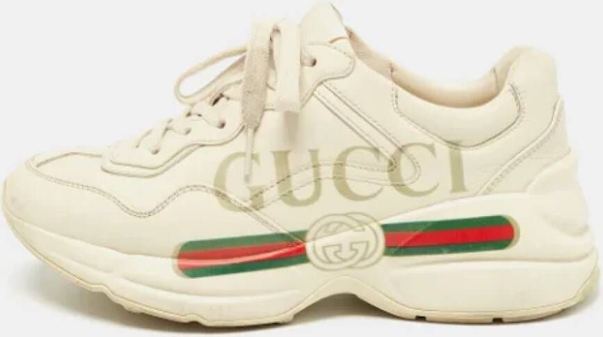 Gucci Vintage Pre-owned Leather sneakers Beige Dames