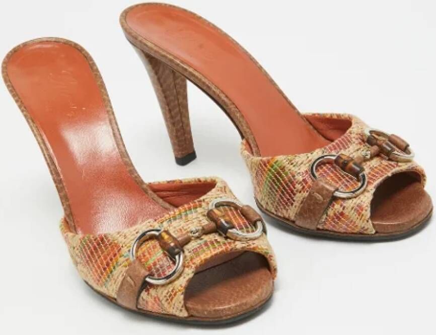 Gucci Vintage Pre-owned Raffia sandals Brown Dames