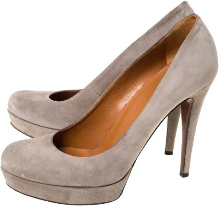 Gucci Vintage Pre-owned Suede heels Gray Dames