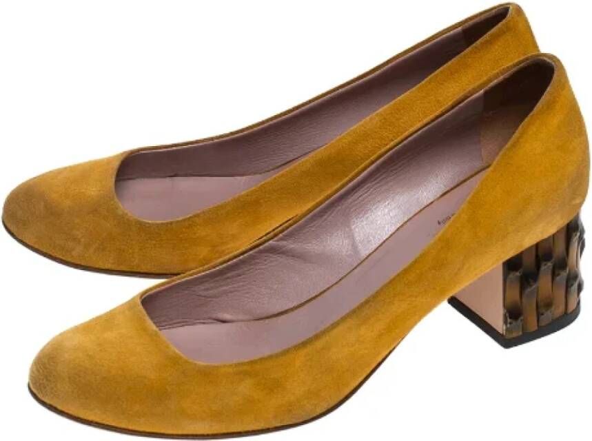 Gucci Vintage Pre-owned Suede heels Yellow Dames