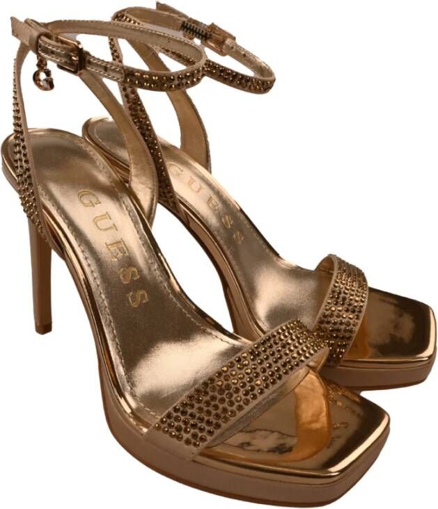 Guess Gouden katoenen sandalen met gespsluiting Yellow Dames