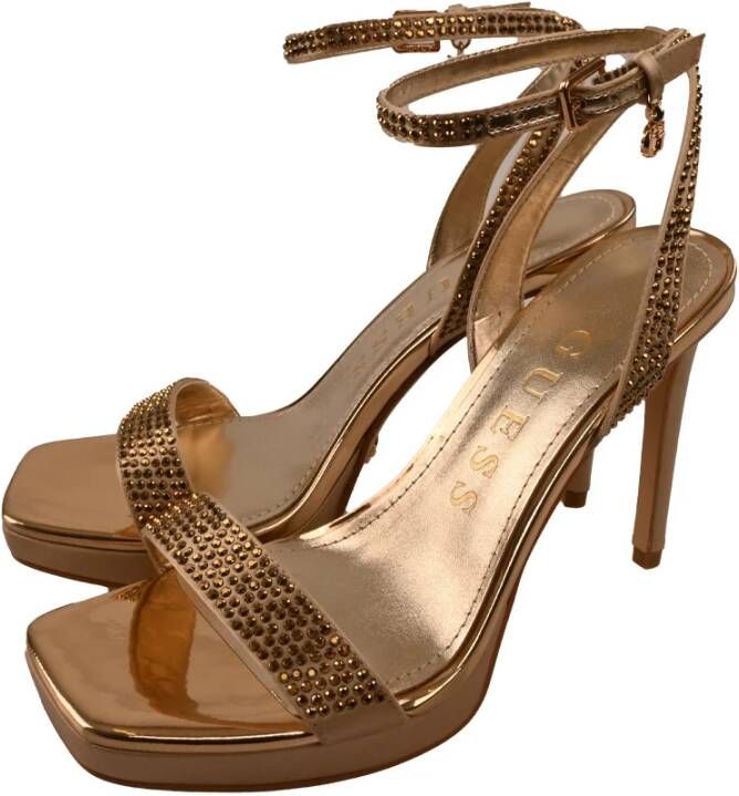 Guess Gouden katoenen sandalen met gespsluiting Yellow Dames