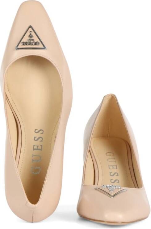 Guess Leren Decolleté met Logo Plaque Beige Dames