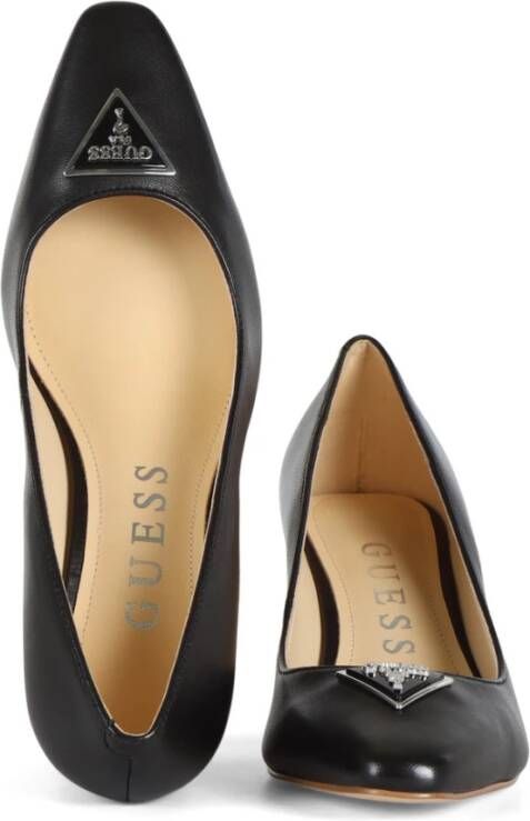 Guess Leren Logo Plaat Chunky Heel Pumps Black Dames