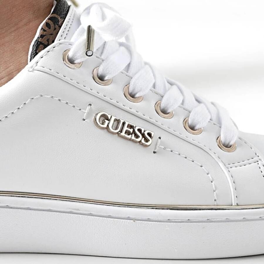 Guess Dames Sneakers Stijlvol en Comfortabel Wit Dames