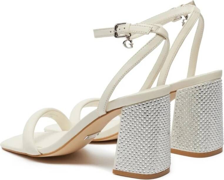 Guess Witte platte sandalen voor vrouwen White Dames