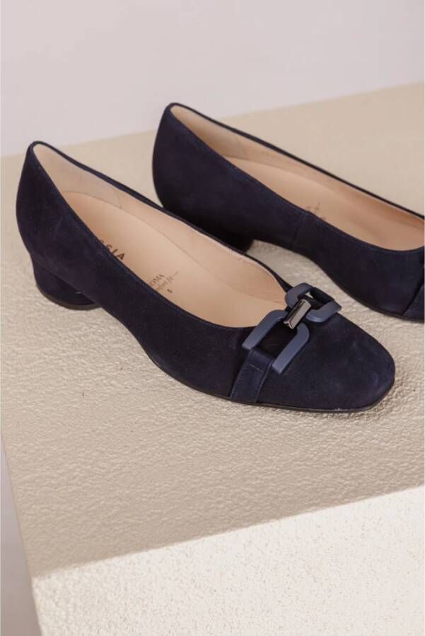 HASSIA Loafer met Spiegelnaden en Kettingdetail Blue Dames