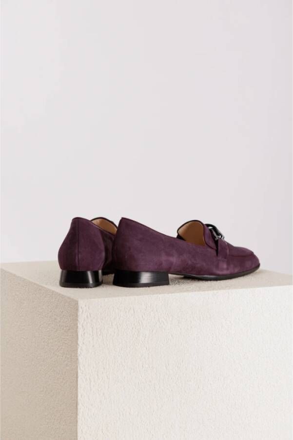 HASSIA Paarse Suède Loafers met Kettingdetail Purple Dames