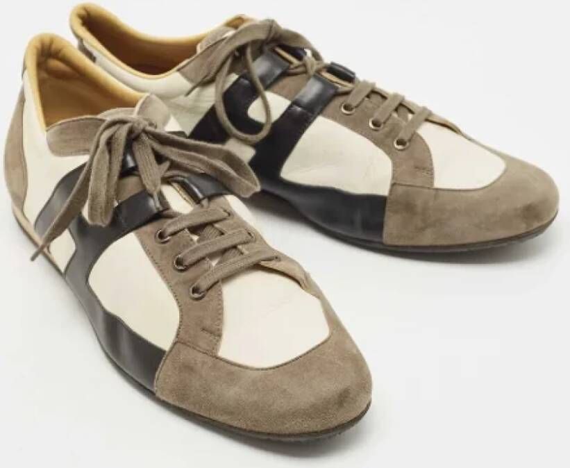 Hermès Vintage Pre-owned Leather sneakers Gray Dames