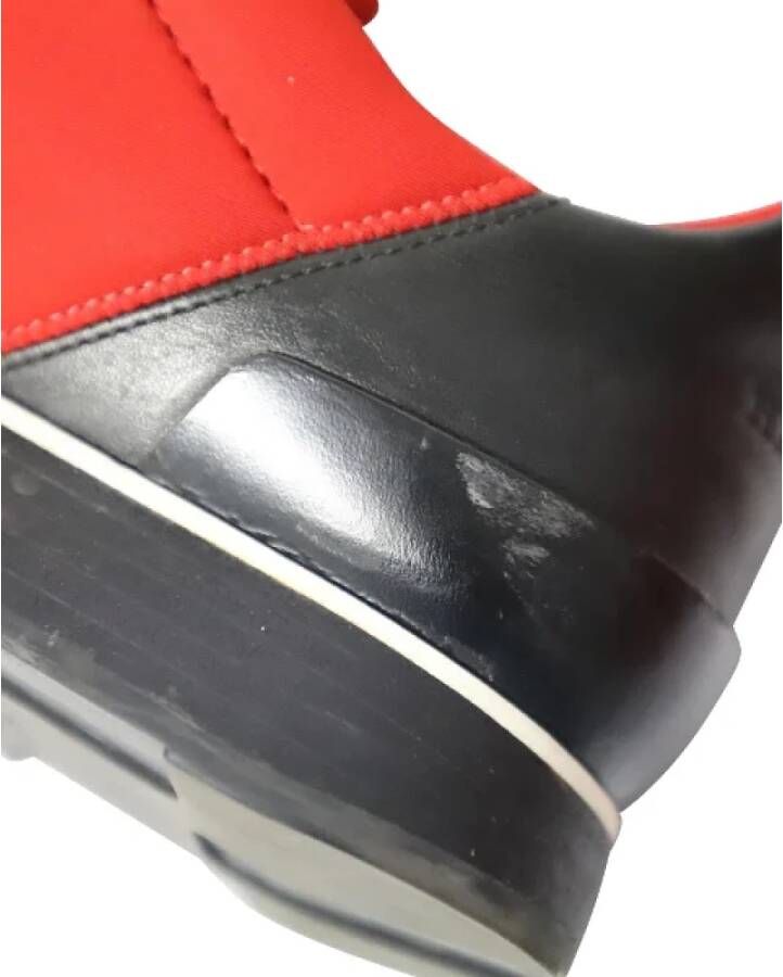 Hermès Vintage Pre-owned Leather sneakers Red Dames