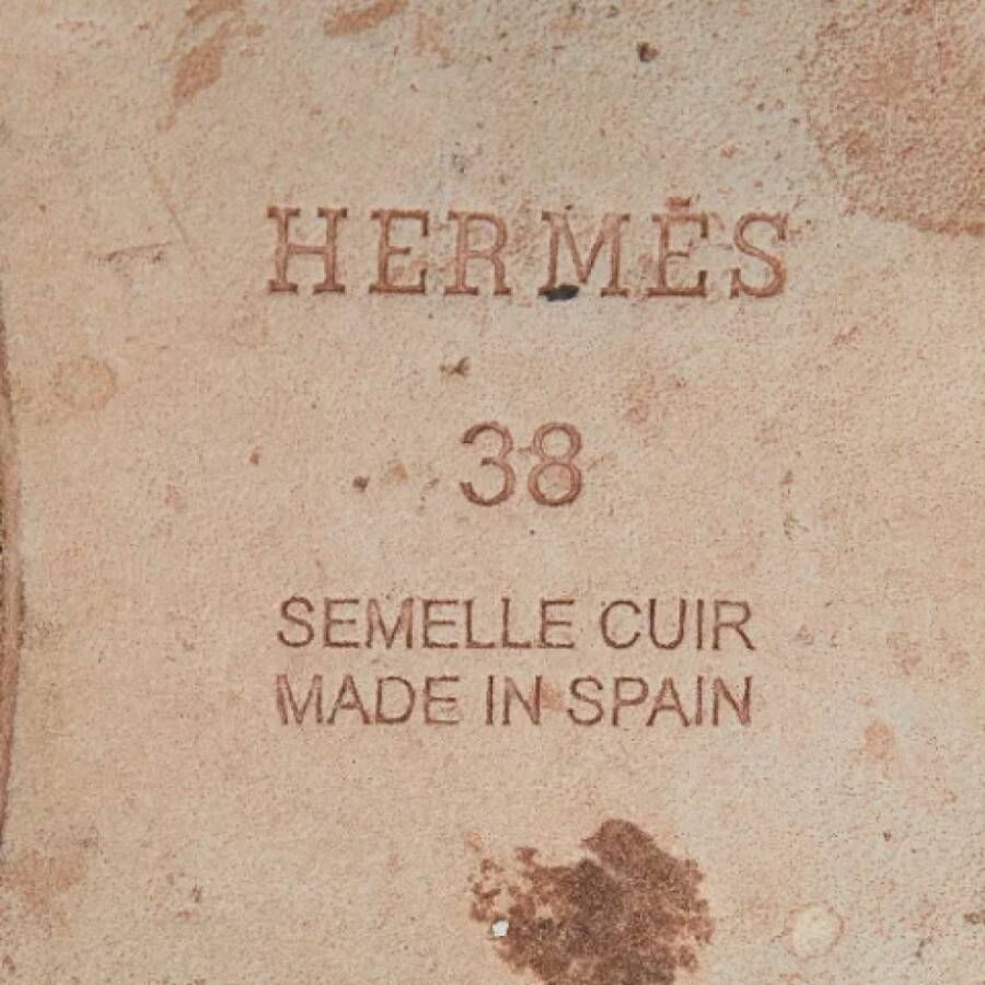 Hermès Vintage Pre-owned Suede flats Beige Dames