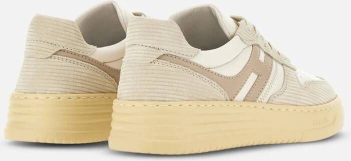 Hogan Beige Suède Sneakers met Witte Leren Details Beige Heren