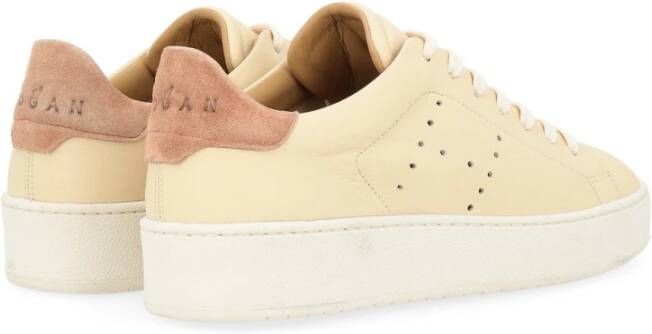 Hogan Geveterde Stijl Sneakers met Gaten Beige Dames