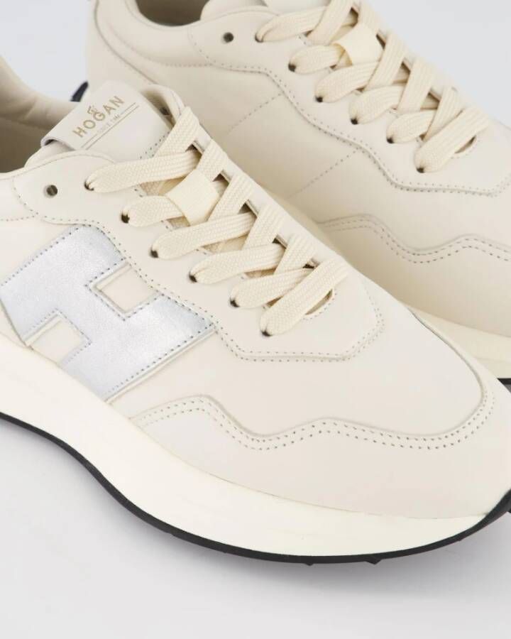 Hogan Veterschoenen met patch Beige Dames