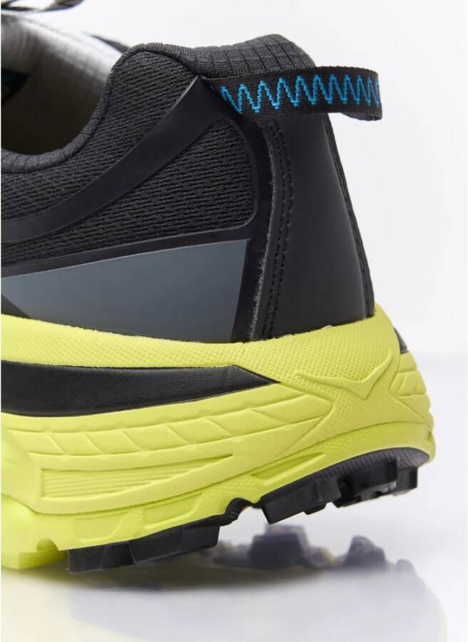 Hoka One Gedempte Sneakers met Quicklace Sluiting Black Heren