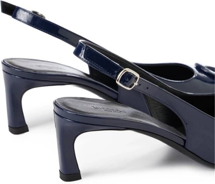 Iceberg Blauwe patentleren puntige slingbacks met monogram Blue Dames