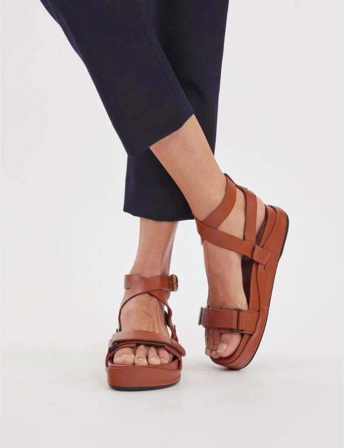 Ines De La Fressange Paris Zwarte platform sandaal Brown Dames