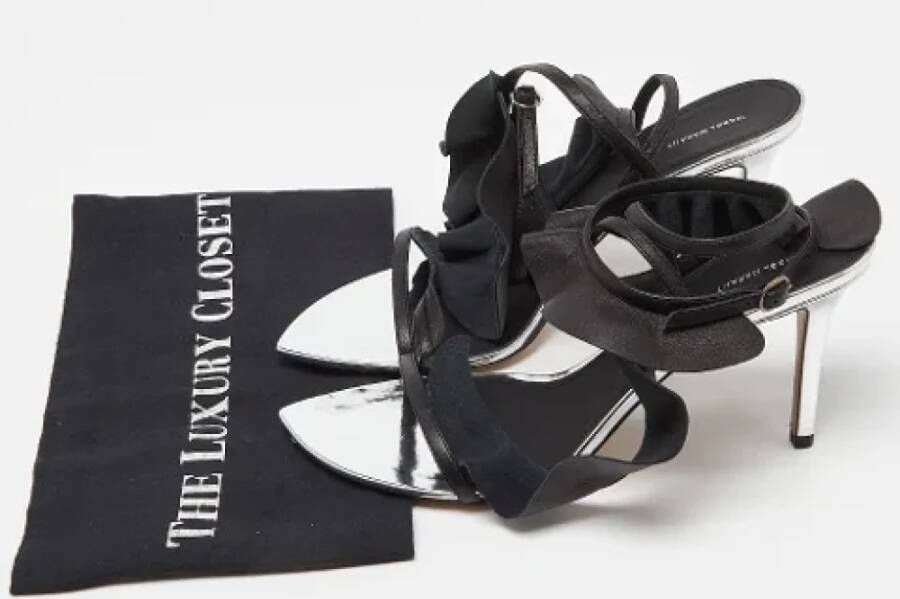 Isabel Marant Pre-owned Leather sandals Black Dames