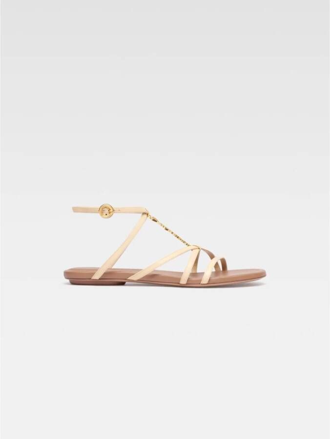 Jacquemus Gouden Logo Sandalen Beige Dames