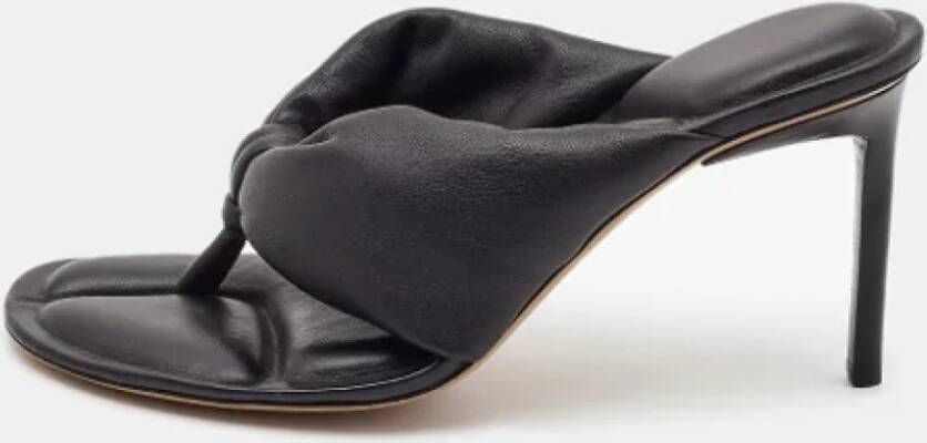 Jacquemus Pre-owned Leather sandals Black Dames