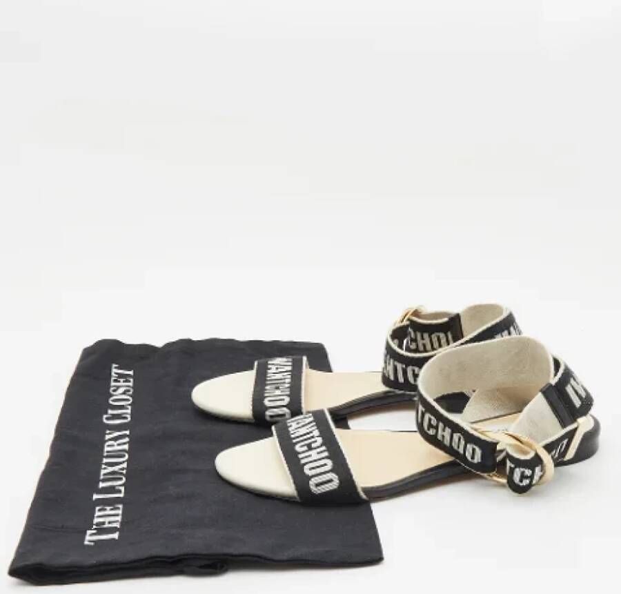 Jimmy Choo Pre-owned Canvas sandals Black Dames