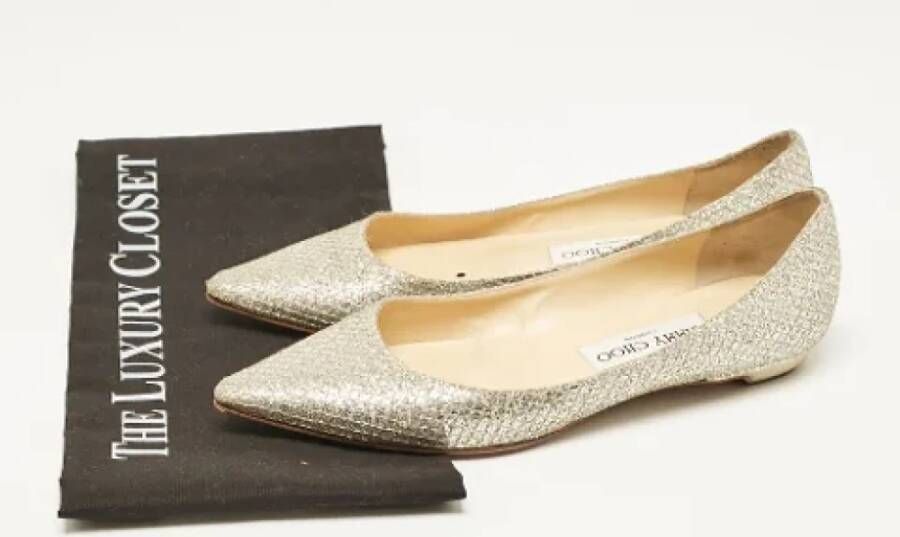 Jimmy Choo Pre-owned Fabric flats Gray Dames