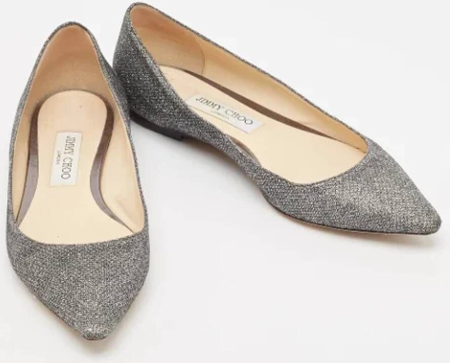 Jimmy Choo Pre-owned Fabric flats Gray Dames