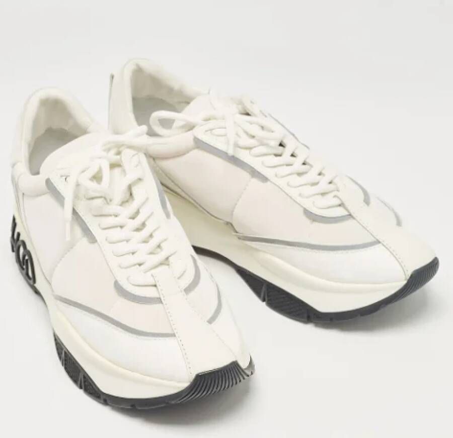 Jimmy Choo Pre-owned Fabric sneakers White Dames